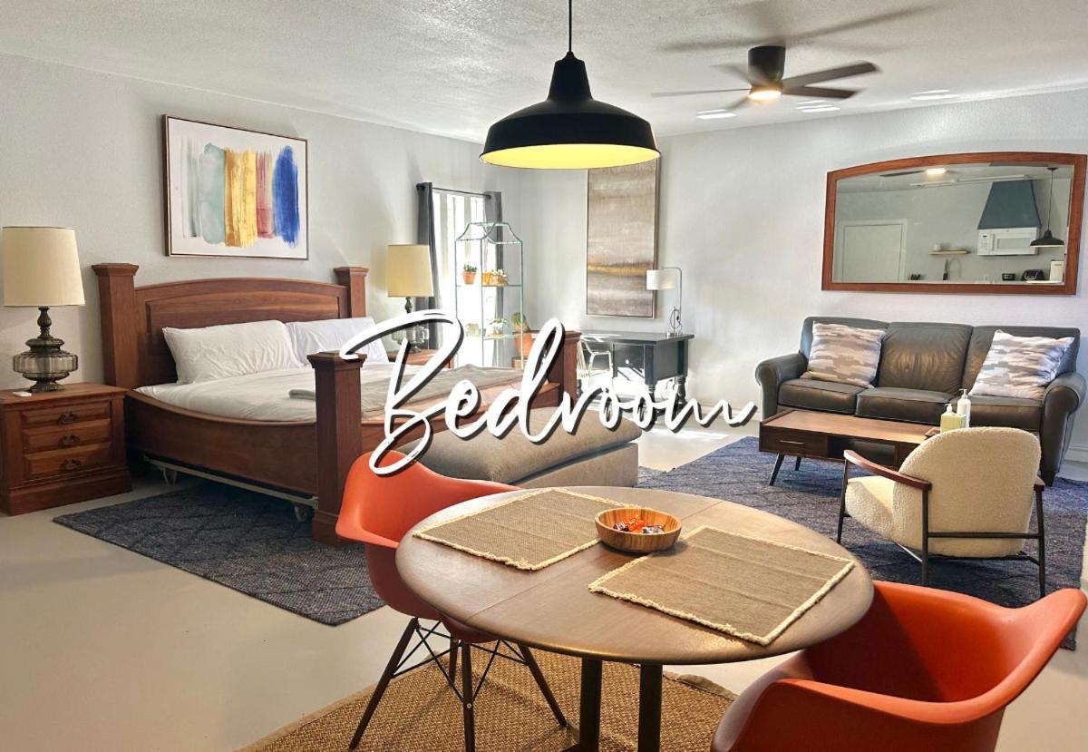 Holiday home Modern Retreat Stylish & Spacious #mr *