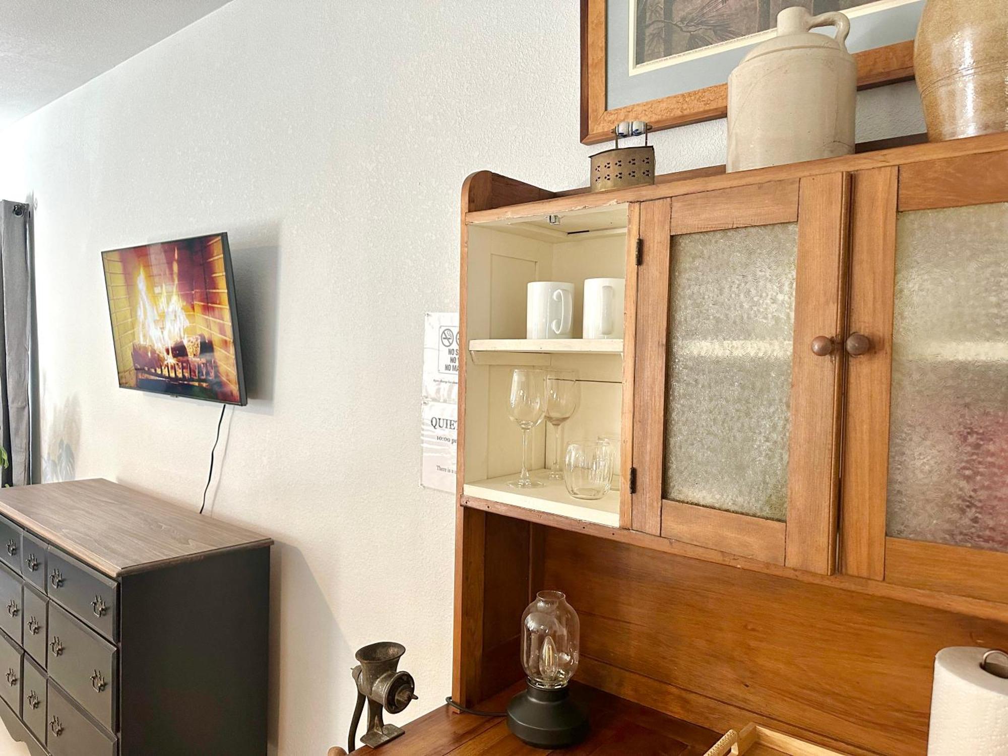 Modern Retreat Stylish & Spacious #mr Holiday home Oklahoma City
